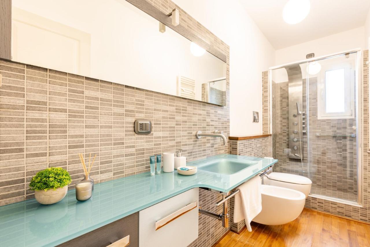 Easylife - Elegante Trilocale In Zona Porta Venezia Lägenhet Milano Exteriör bild